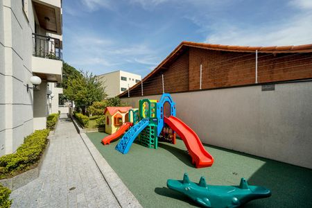 Apartamento à venda com 72m², 3 quartos e 2 vagasPlayground
