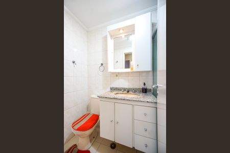 Apartamento à venda com 72m², 3 quartos e 2 vagasBanheiro Social