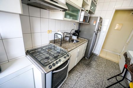 Apartamento à venda com 72m², 3 quartos e 2 vagasPia