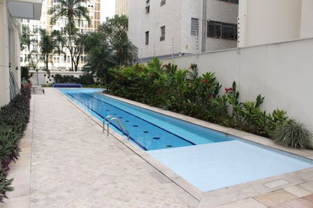 Apartamento à venda com 156m², 3 quartos e 4 vagasÁrea comum - Piscina