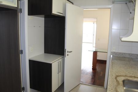 Apartamento à venda com 156m², 3 quartos e 4 vagasCozinha