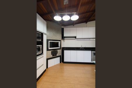Casa de condomínio para alugar com 100m², 3 quartos e 2 vagas Casa de condomínio para alugar com 100m², 3 quartos e 2 vagasCozinha