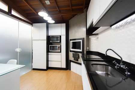 Casa de condomínio para alugar com 100m², 3 quartos e 2 vagas Casa de condomínio para alugar com 100m², 3 quartos e 2 vagasCozinha