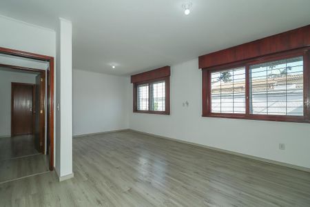 Casa à venda com 255m², 3 quartos e 4 vagasQuarto Suíte