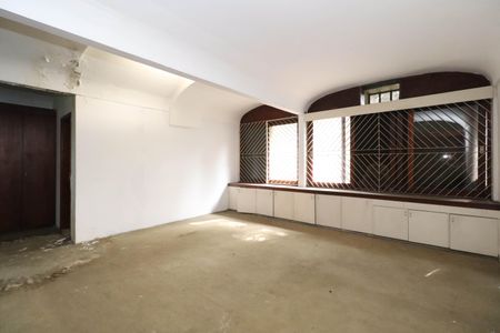 Casa à venda com 695m², 3 quartos e 1 vaga Casa à venda com 695m², 3 quartos e 1 vagaSuíte 2