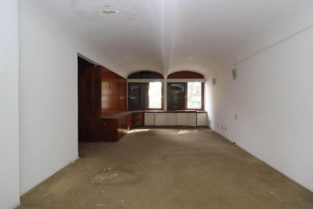 Casa à venda com 695m², 3 quartos e 1 vaga Casa à venda com 695m², 3 quartos e 1 vagaSuíte 1