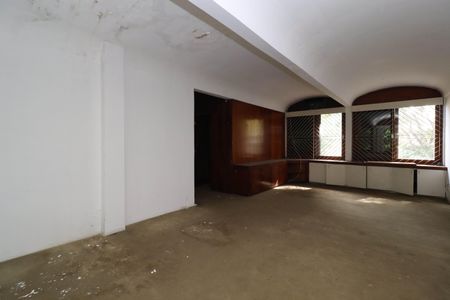 Casa à venda com 695m², 3 quartos e 1 vaga Casa à venda com 695m², 3 quartos e 1 vagaSuíte 1