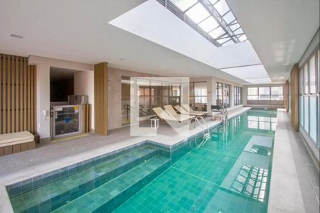 Apartamento à venda com 131m², 3 quartos e 2 vagas Apartamento à venda com 131m², 3 quartos e 2 vagasPiscina