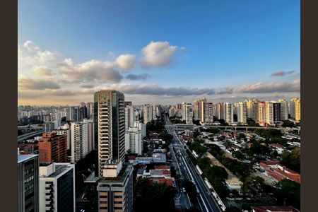 Apartamento à venda com 131m², 3 quartos e 2 vagas Apartamento à venda com 131m², 3 quartos e 2 vagasVista Suíte 1