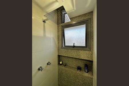 Apartamento à venda com 131m², 3 quartos e 2 vagas Apartamento à venda com 131m², 3 quartos e 2 vagasBanheiro Suíte 2