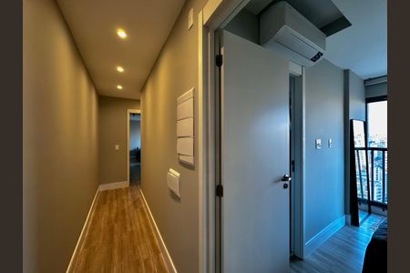 Apartamento à venda com 131m², 3 quartos e 2 vagas Apartamento à venda com 131m², 3 quartos e 2 vagasCorredor Suítes