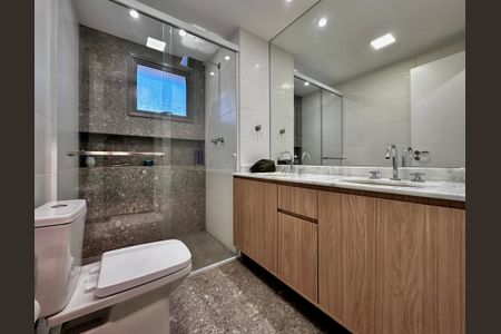 Apartamento à venda com 131m², 3 quartos e 2 vagas Apartamento à venda com 131m², 3 quartos e 2 vagasBanheiro Suíte 3