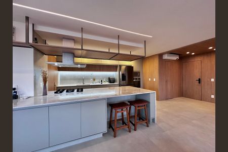 Apartamento à venda com 131m², 3 quartos e 2 vagas Apartamento à venda com 131m², 3 quartos e 2 vagasCozinha