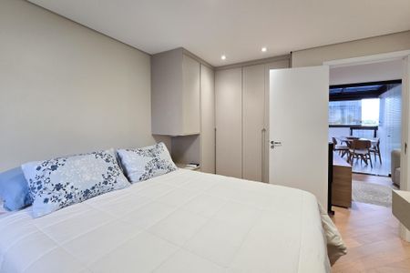 Apartamento à venda com 106m², 3 quartos e 2 vagasSuíte 2