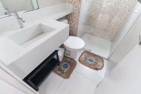 Apartamento à venda com 45m², 2 quartos e 1 vaga Apartamento à venda com 45m², 2 quartos e 1 vagaBanheiro