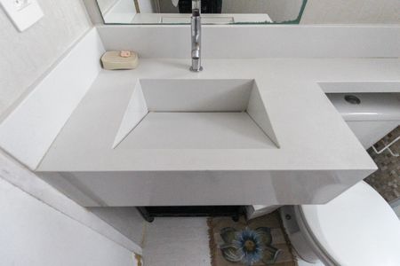 Apartamento à venda com 45m², 2 quartos e 1 vaga Apartamento à venda com 45m², 2 quartos e 1 vagaBanheiro