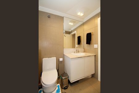 Casa à venda com 1300m², 4 quartos e 5 vagas Casa à venda com 1300m², 4 quartos e 5 vagasBanheiro da Suíte Americana 1 e 2