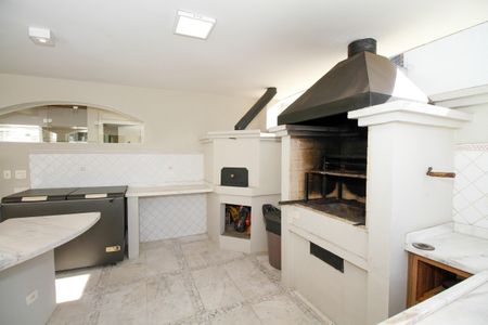 Casa à venda com 1300m², 4 quartos e 5 vagas Casa à venda com 1300m², 4 quartos e 5 vagasEspaço Gourmet