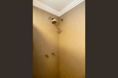 Casa à venda com 1300m², 4 quartos e 5 vagas Casa à venda com 1300m², 4 quartos e 5 vagasBanheiro da Suíte Americana 1 e 2