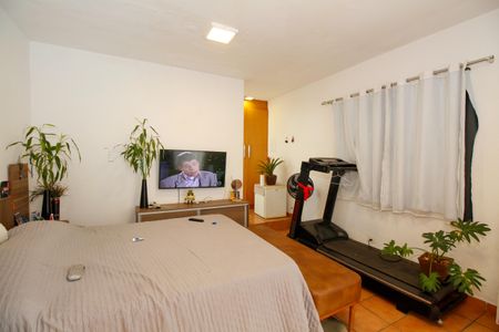 Casa à venda com 1300m², 4 quartos e 5 vagas Casa à venda com 1300m², 4 quartos e 5 vagasQuarto de Serviço 2