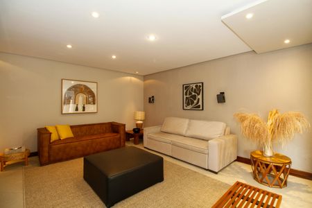 Casa à venda com 1300m², 4 quartos e 5 vagas Casa à venda com 1300m², 4 quartos e 5 vagasSala de Tv