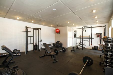 Casa à venda com 1300m², 4 quartos e 5 vagas Casa à venda com 1300m², 4 quartos e 5 vagasAcademia