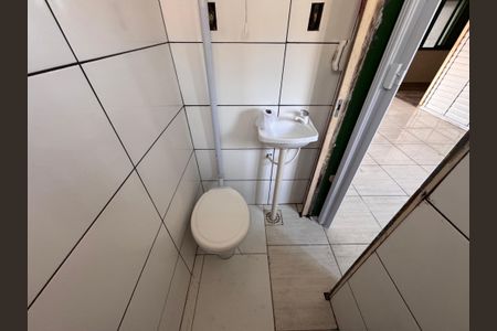 Casa à venda com 120m², 3 quartos e 2 vagas Casa à venda com 120m², 3 quartos e 2 vagasLavabo