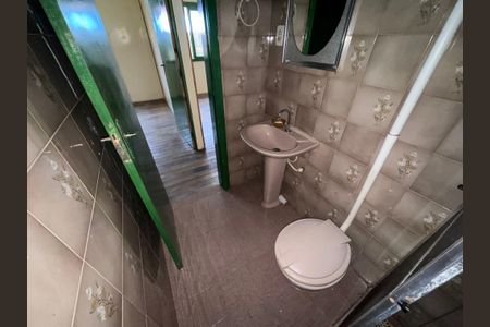 Casa à venda com 120m², 3 quartos e 2 vagas Casa à venda com 120m², 3 quartos e 2 vagasBanheiro de Serviço