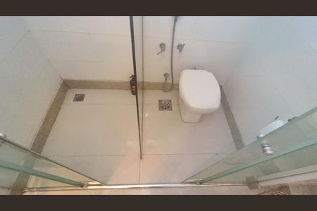 Casa de condomínio à venda com 520m², 4 quartos e 3 vagasBanheiro da Suíte 1