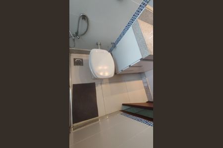 Casa de condomínio à venda com 520m², 4 quartos e 3 vagasBanheiro da Suíte 2