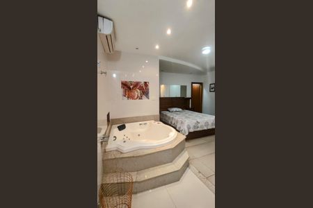 Casa de condomínio à venda com 520m², 4 quartos e 3 vagasSuíte 1