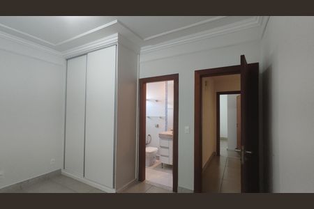 Casa de condomínio à venda com 520m², 4 quartos e 3 vagasSuíte 2