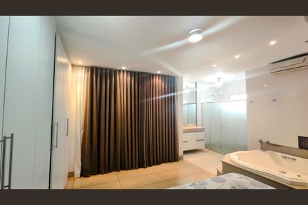 Casa de condomínio à venda com 520m², 4 quartos e 3 vagasSuíte 1