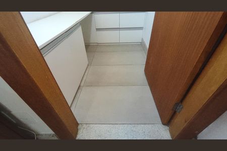 Casa de condomínio à venda com 520m², 4 quartos e 3 vagasCloset da Suíte 1