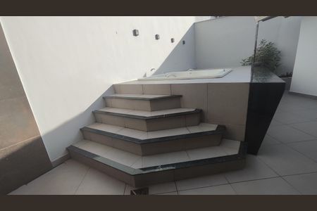Casa de condomínio à venda com 520m², 4 quartos e 3 vagasHidro
