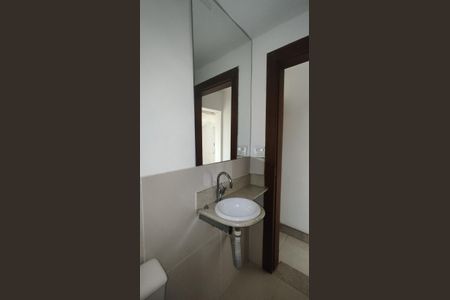 Casa de condomínio à venda com 520m², 4 quartos e 3 vagasGaragem - Banheiro