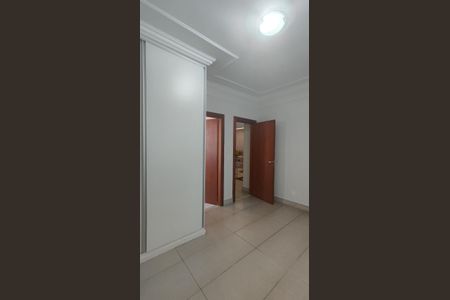 Casa de condomínio à venda com 520m², 4 quartos e 3 vagasSuíte 2