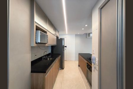 Apartamento à venda com 120m², 3 quartos e 2 vagasCozinha