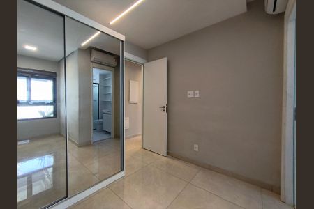Apartamento à venda com 120m², 3 quartos e 2 vagasSuíte 1