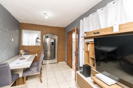 Casa à venda com 110m², 3 quartos e 1 vaga Casa à venda com 110m², 3 quartos e 1 vagaSala