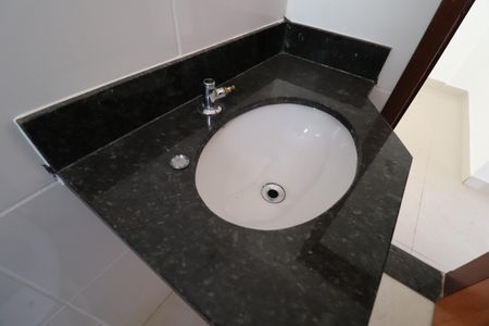 Apartamento para alugar com 59m², 2 quartos e 1 vagaBanheiro Social