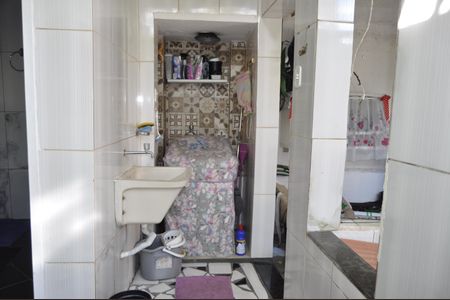 Casa à venda com 240m², 2 quartos e sem vagaLavanderia