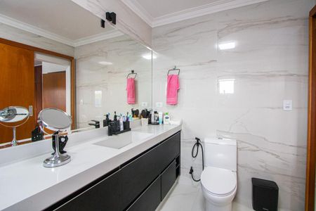 Casa à venda com 209m², 4 quartos e 2 vagasBanheiro Suíte