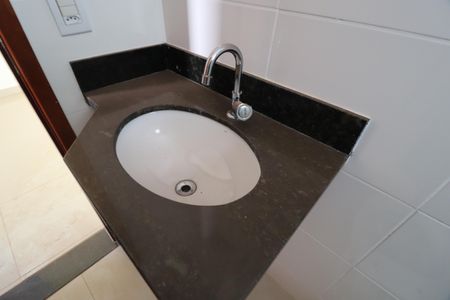 Apartamento para alugar com 60m², 2 quartos e 1 vagaBanheiro Social