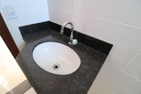 Apartamento para alugar com 60m², 2 quartos e 1 vagaBanheiro do Quarto 2