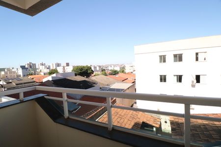 Apartamento para alugar com 60m², 2 quartos e 1 vagaQuarto 2 - Suíte - Sacada
