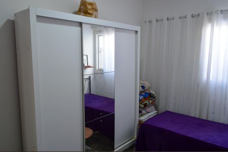 Casa de condomínio à venda com 180m², 3 quartos e 1 vagaQuarto 1