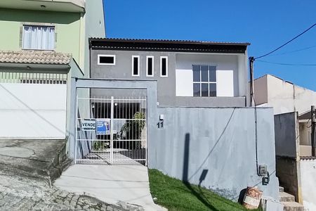 Casa de condomínio à venda com 180m², 3 quartos e 1 vagaFachada 