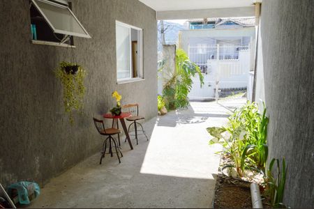 Casa de condomínio à venda com 180m², 3 quartos e 1 vagaGaragem 