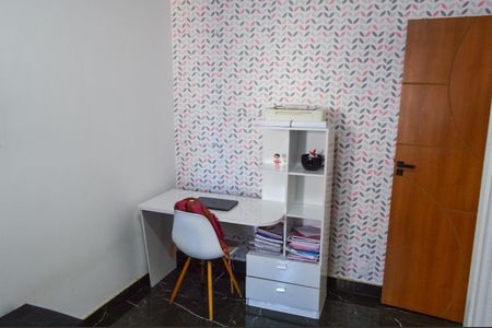 Casa de condomínio à venda com 180m², 3 quartos e 1 vagaQuarto 1